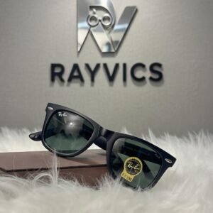 Ray-Ban 2157-K Black Sunglasses – Classic Wayfarer Style UV Protection